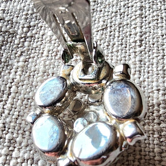 Vintage-Inspired Weiss Silver Gemstone Cluster Earrings - Picture 5 of 6